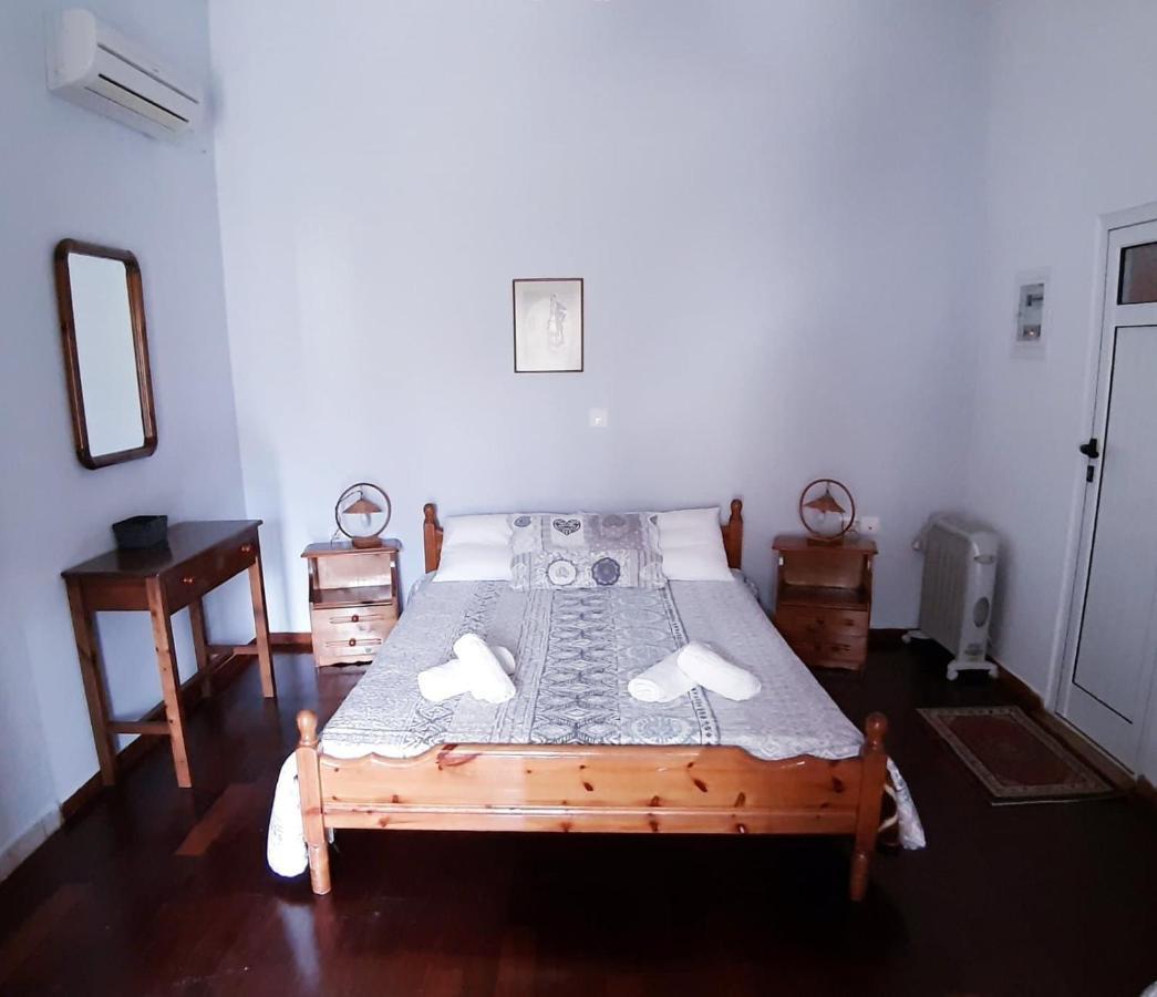 Traditional House Alepis In Areopolis Extérieur photo