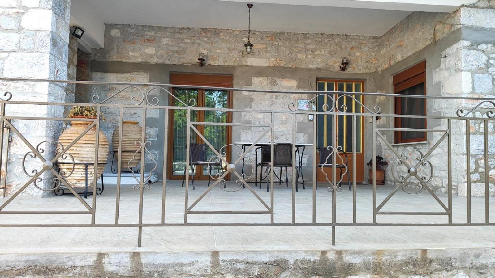 Traditional House Alepis In Areopolis Extérieur photo